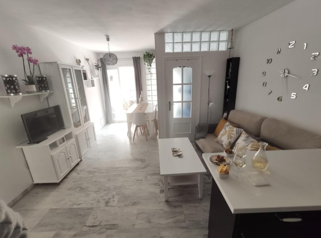 Апартаменты Apartamento Nuevo A 50 M. De La Playa Морче Экстерьер фото